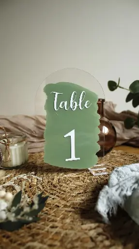 Numéro de table Vert sauge et blanc